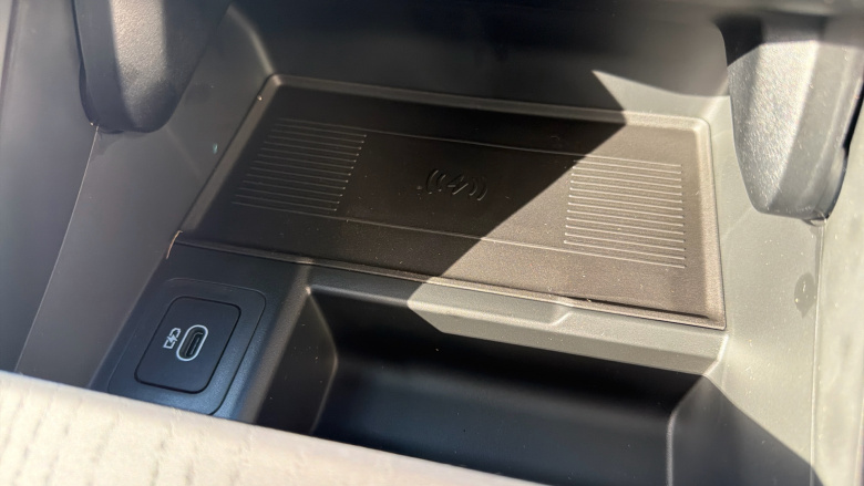 Land Rover Range Rover Velar 2.0 D200 MHEV Autobiography 5dr Auto [Revised] Diesel Estate